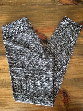 ✨Reflex Girls Black & White Space-Dye Leggings